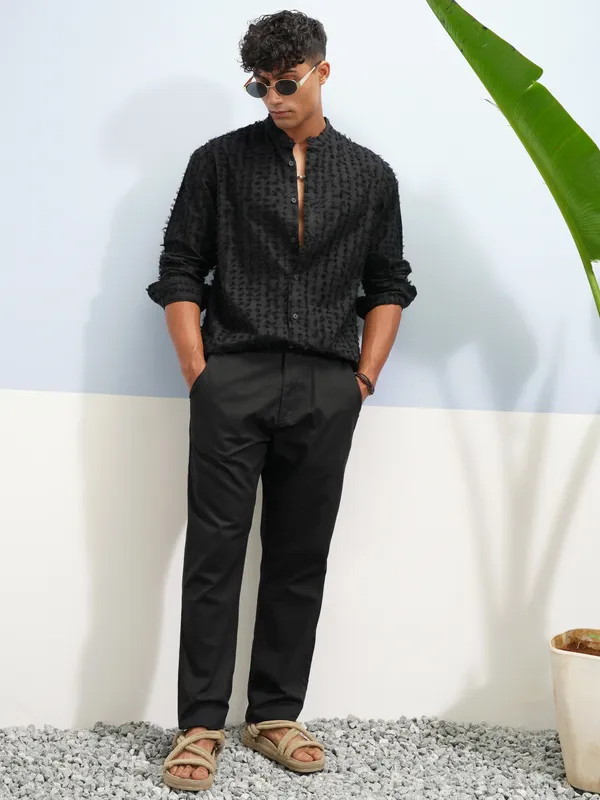 Highlander Men Black Self Design Relaxed Fit Casual Shirt