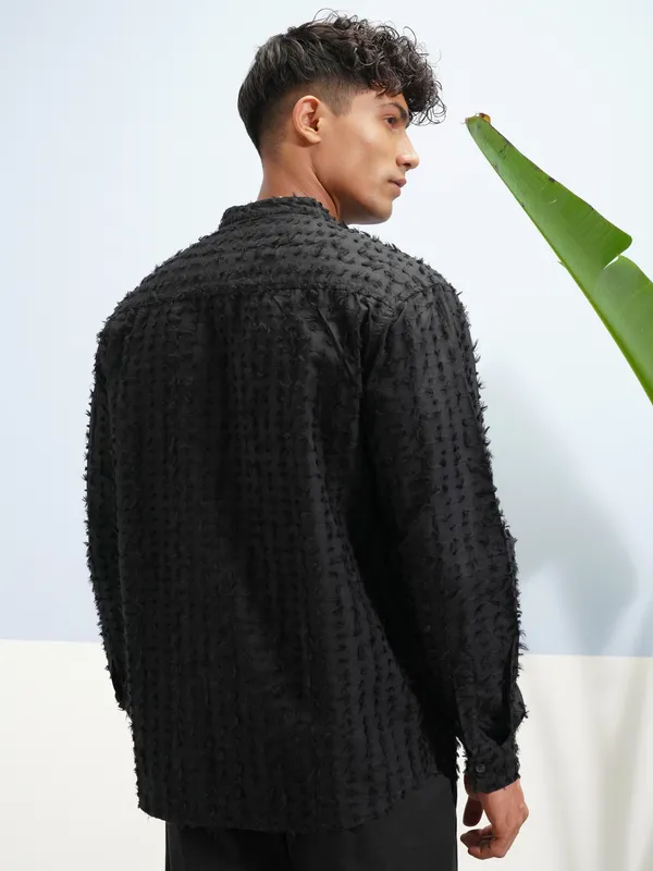 Highlander Men Black Self Design Relaxed Fit Casual Shirt