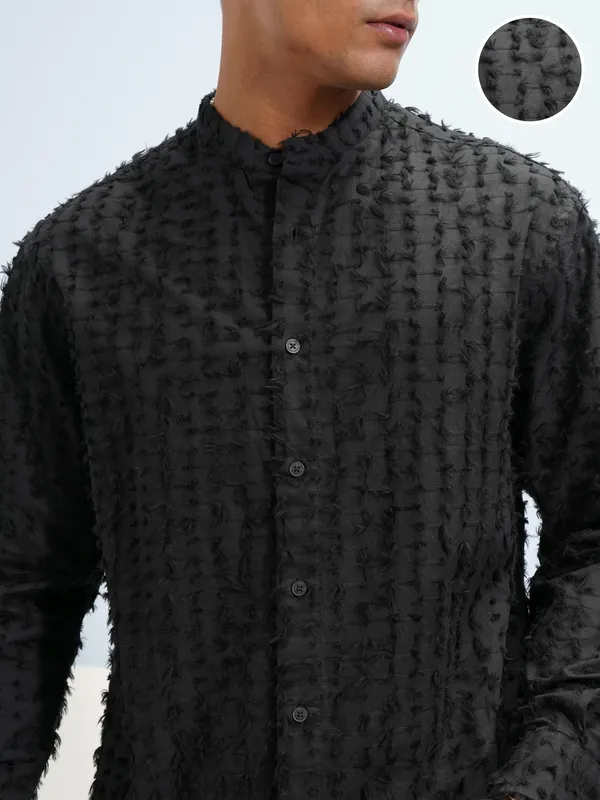 Highlander Men Black Self Design Relaxed Fit Casual Shirt