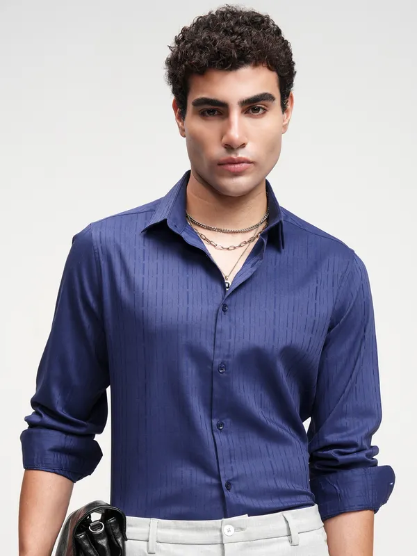 Highlander Men Blue Self Design Slim Fit Casual Shirt