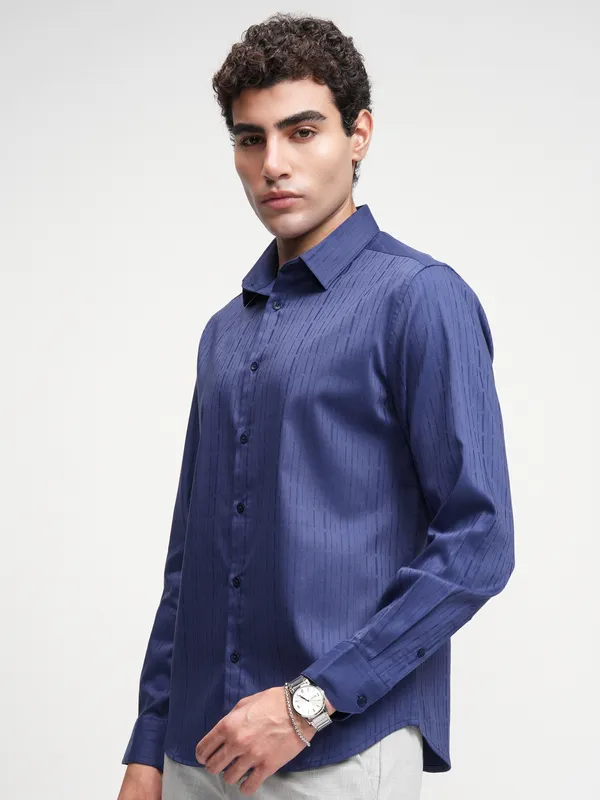 Highlander Men Blue Self Design Slim Fit Casual Shirt