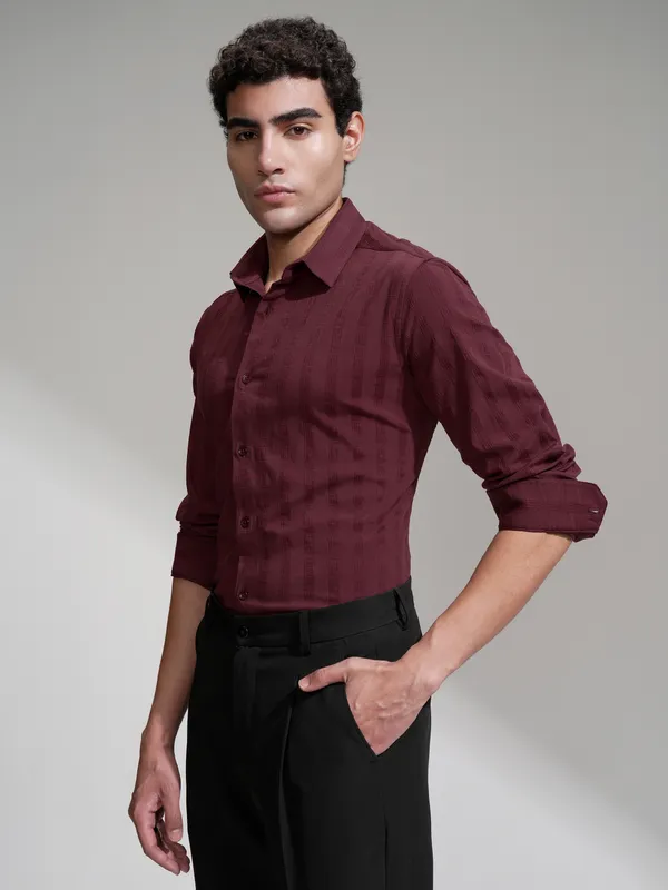Highlander Men Maroon Self Design Slim Fit Casual Shirt