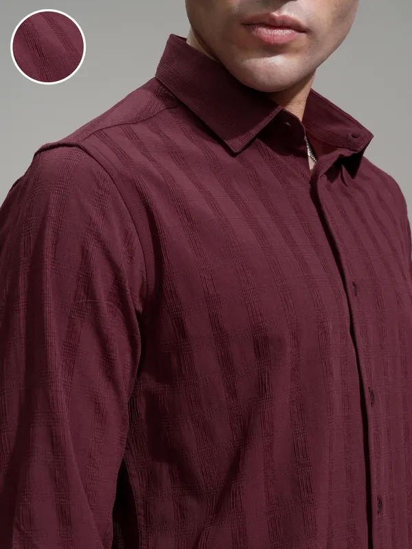 Highlander Men Maroon Self Design Slim Fit Casual Shirt