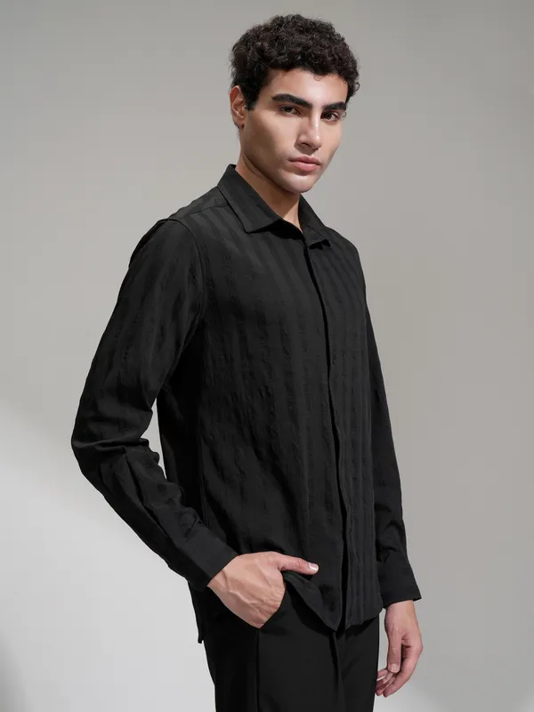 Highlander Men Black Self Design Slim Fit Casual Shirt
