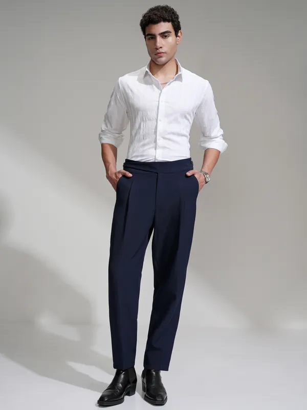 Highlander Men White Self Design Slim Fit Casual Shirt
