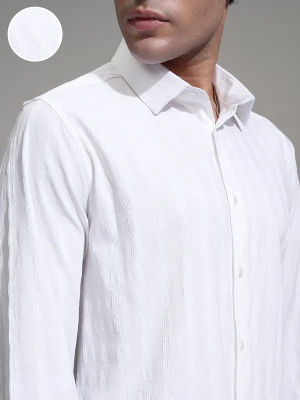 Highlander Men White Self Design Slim Fit Casual Shirt