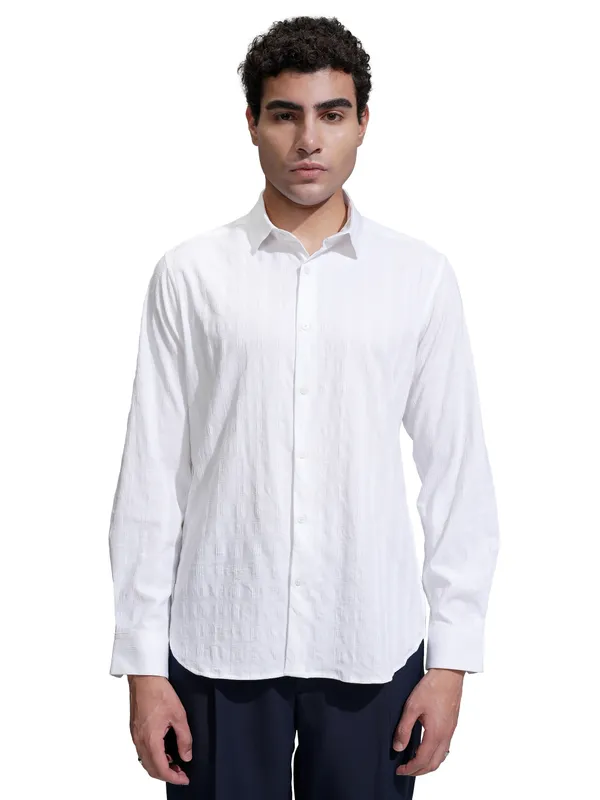 Highlander Men White Self Design Slim Fit Casual Shirt