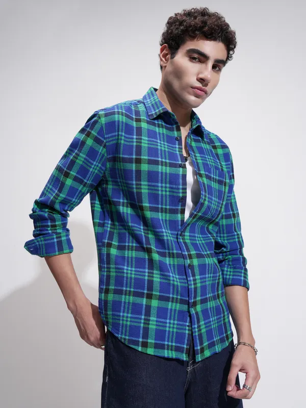 Highlander Men Blue Checked Relaxed Fit Casual Shirt