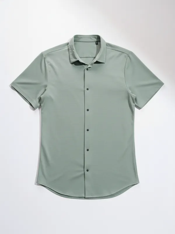 Highlander Men Green Solid Slim Fit Casual Shirt
