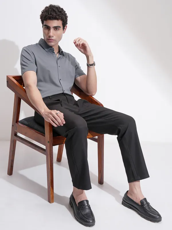 Highlander Men Grey Self Design Slim Fit Casual Shirt