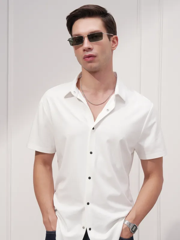 Men Slim Fit Casual Shirt