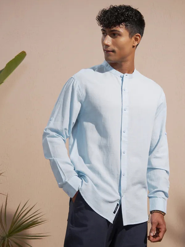 Highlander Men Blue Solid Relaxed Fit Casual Shirt