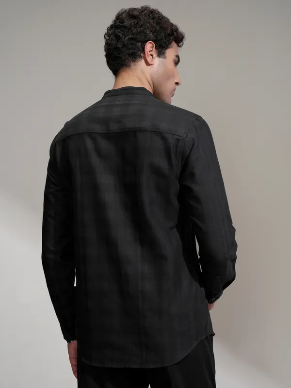 Highlander Men Black Self Design Slim Fit Casual Shirt