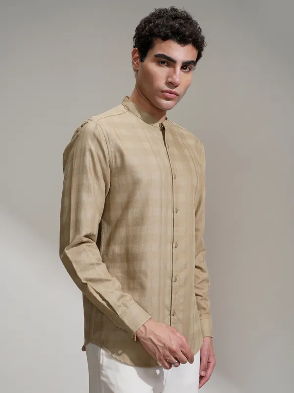 Highlander Men Khaki Self Design Slim Fit Casual Shirt