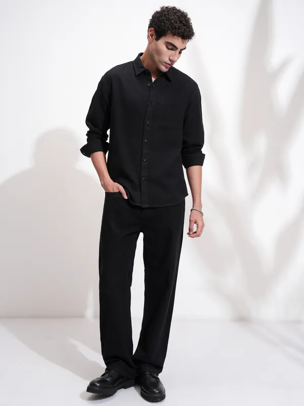 Highlander Men Black Self Design Relaxed Fit Casual Shirt