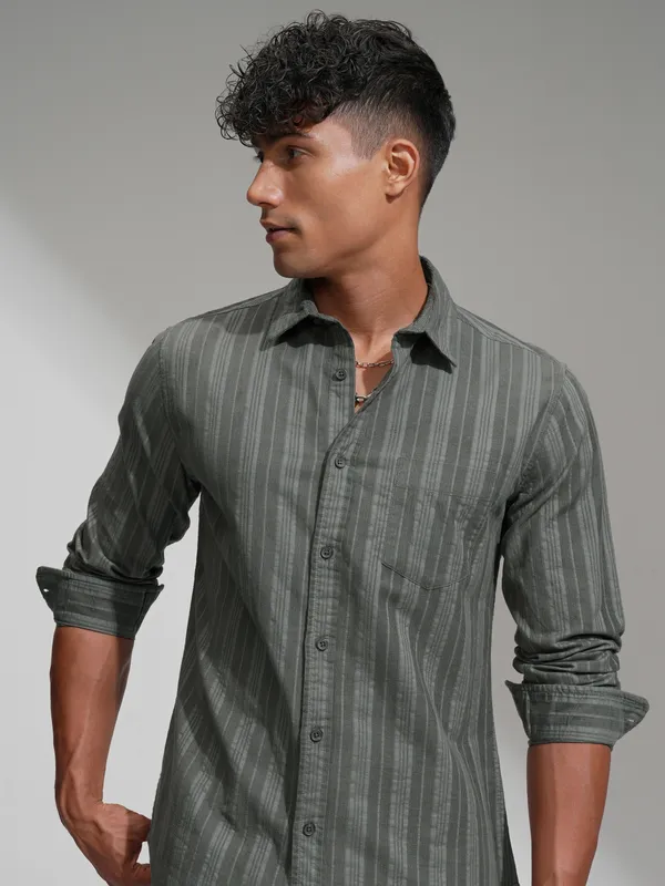 Men Slim Fit Casual Shirt