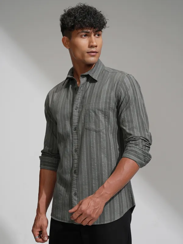 Highlander Men Grey Slim Fit Striped Casual Shirt
