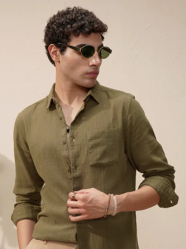 Highlander Men Olive Self Design Slim Fit Casual Shirt