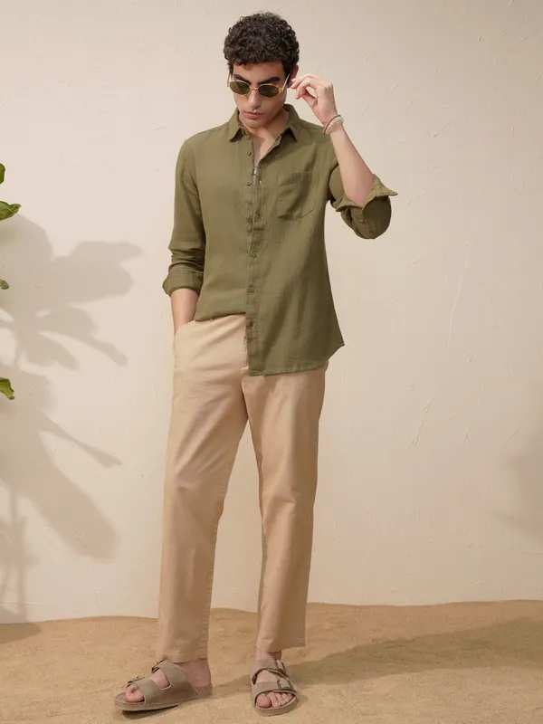 Highlander Men Olive Self Design Slim Fit Casual Shirt