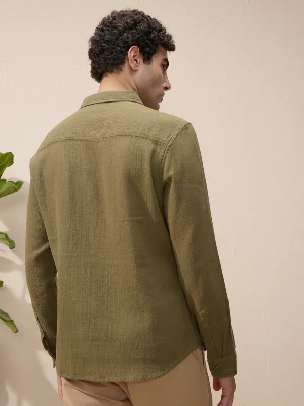 Highlander Men Olive Self Design Slim Fit Casual Shirt