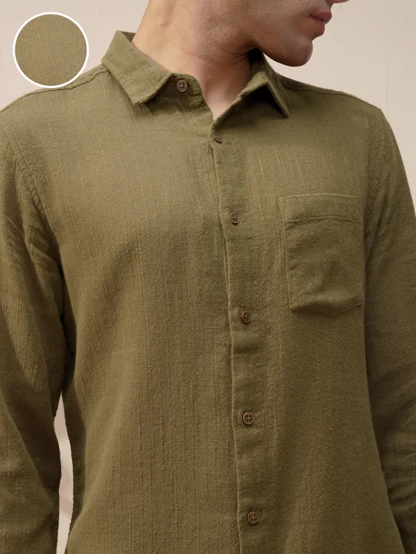 Highlander Men Olive Self Design Slim Fit Casual Shirt