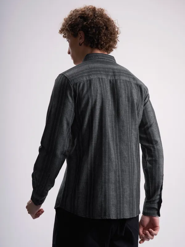 Highlander Men Black Striped Slim Fit Casual Shirt