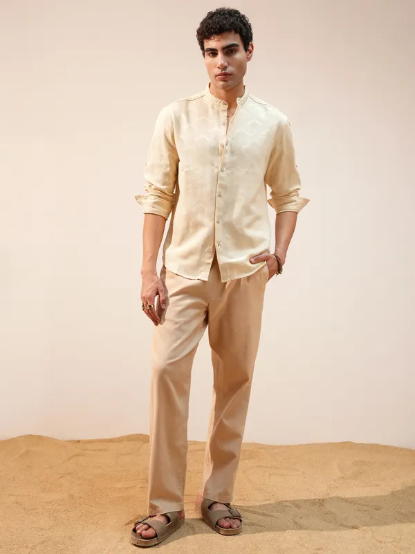 Highlander Men Beige Self Design Relaxed Fit Casual Shirt