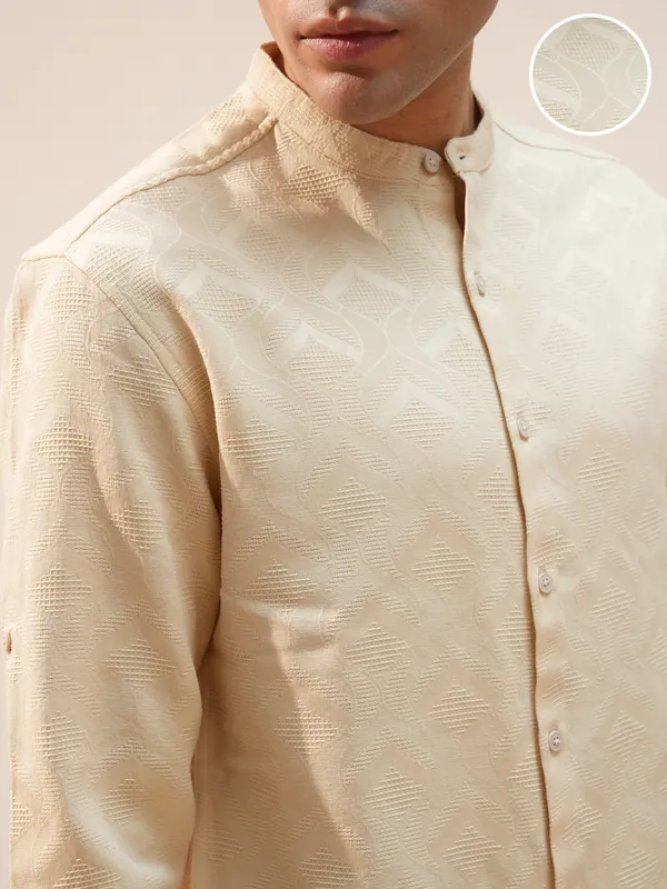 Highlander Men Beige Self Design Relaxed Fit Casual Shirt
