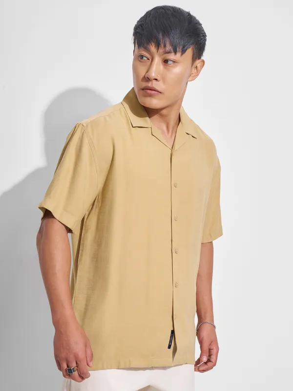 Highlander Men Mustard Solid Relaxed Fit Casual Shirt