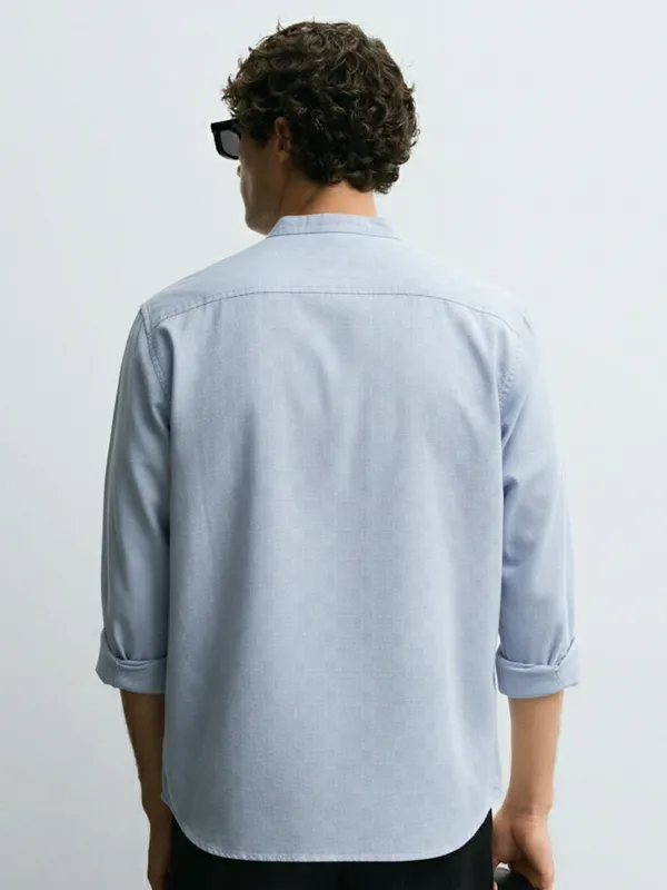 Highlander Men Blue Self Design Relaxed Fit Casual Shirt