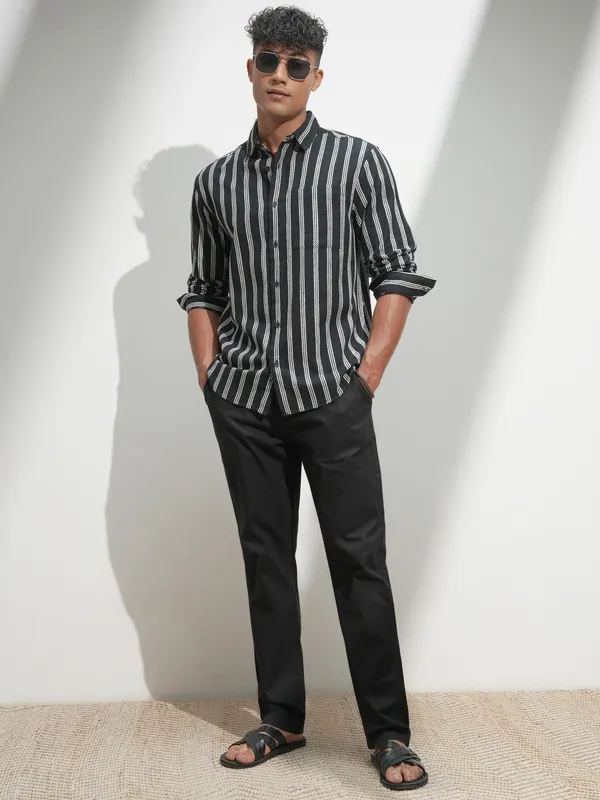 Highlander Men Black Striped Relaxed Fit Casual Shirt