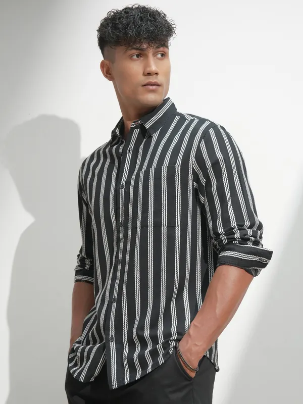 Highlander Men Black Striped Relaxed Fit Casual Shirt