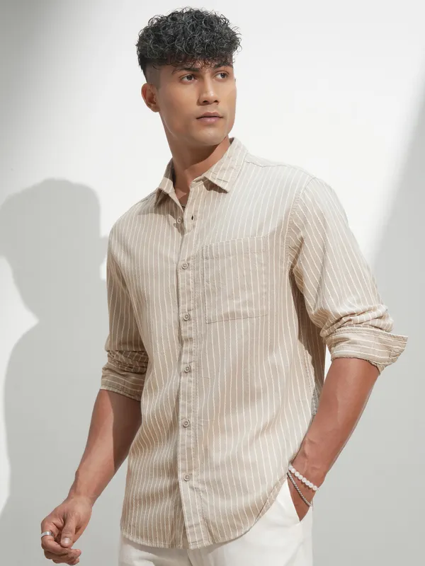 Highlander Men Beige Self Design Relaxed Fit Casual Shirt