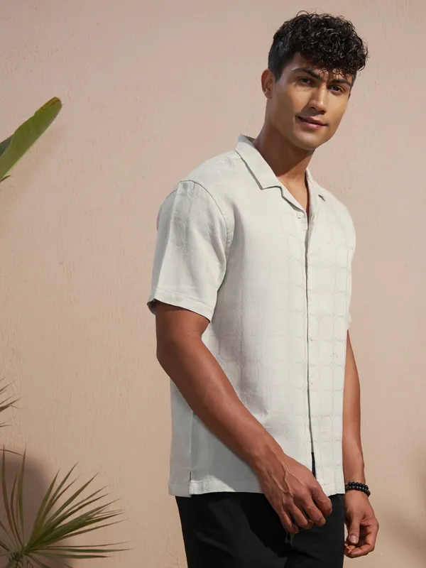 Highlander Men Grey Self Design Relaxed Fit Casual Shirt