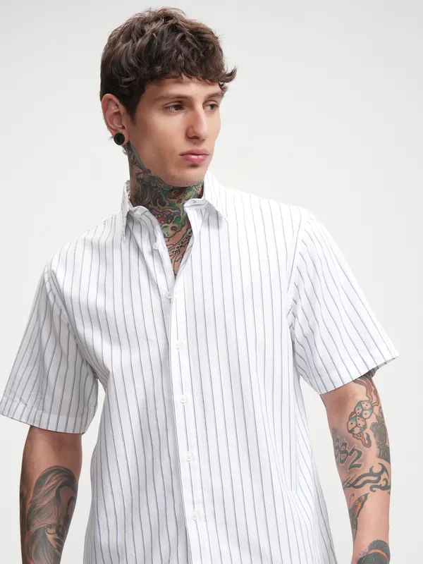 Highlander Men White Striped Boxy Fit Casual Shirt