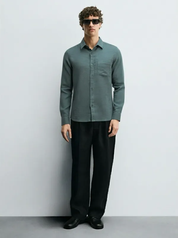 Highlander Men Green Self Design Slim Fit Casual Shirt