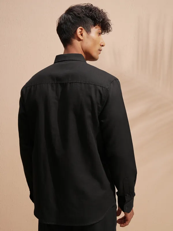 Men Relaxed Fit Casual Shirt