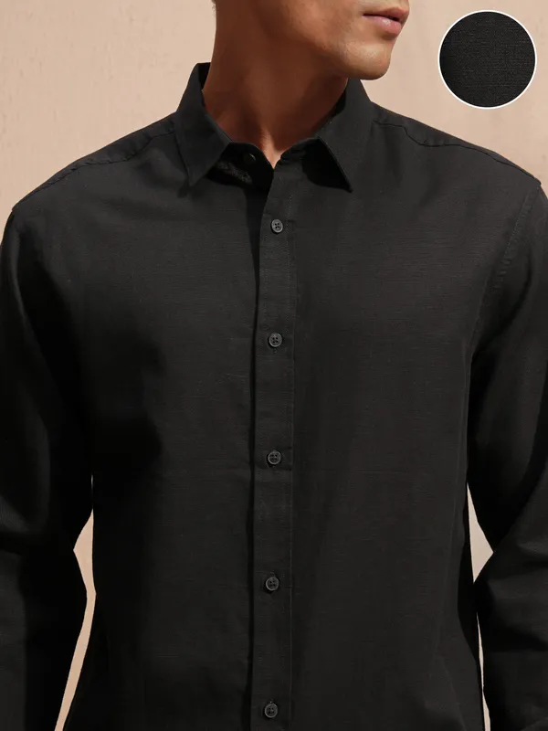 Men Relaxed Fit Casual Shirt
