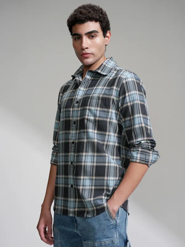 Highlander Men Charcoal Checked Slim Fit Casual Shirt