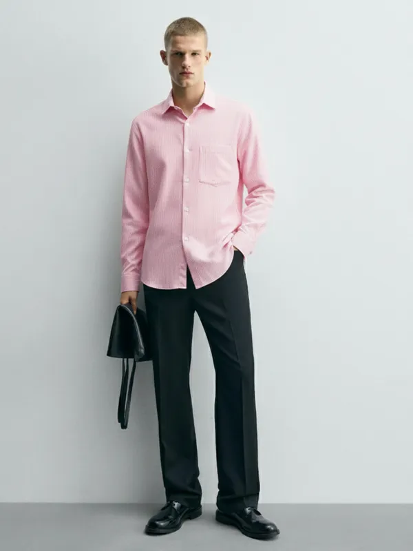 Highlander Men Pink Striped Slim Fit Casual Shirt