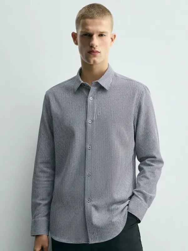 Highlander Men Black Striped Slim Fit Casual Shirt