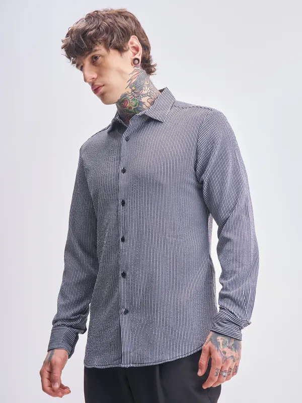 Highlander Men Black Striped Slim Fit Casual Shirt