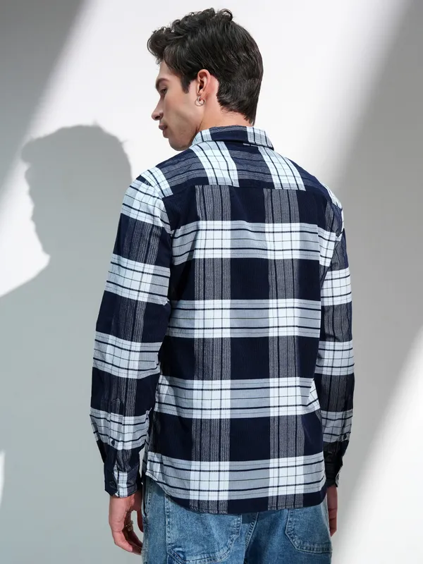Highlander Men Navy Blue Checked Slim Fit Casual Shirt