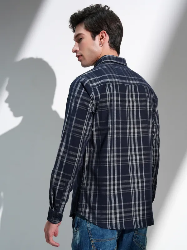 Highlander Men Navy Blue Checked Slim Fit Casual Shirt