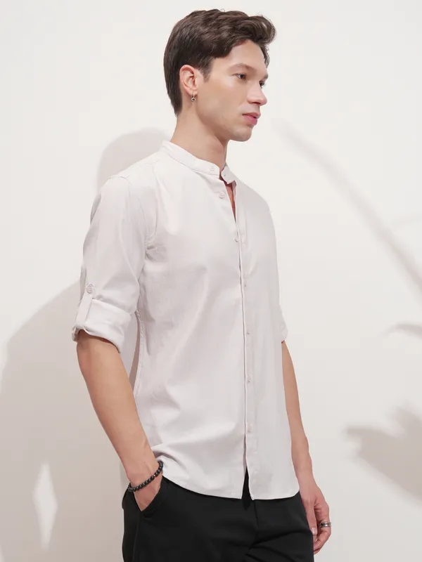 Highlander Men Pink Self Design Slim Fit Casual Shirt