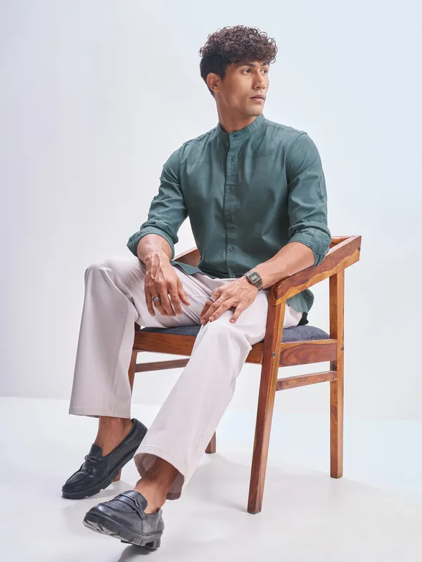 Highlander Men Teal Self Design Slim Fit Casual Shirt