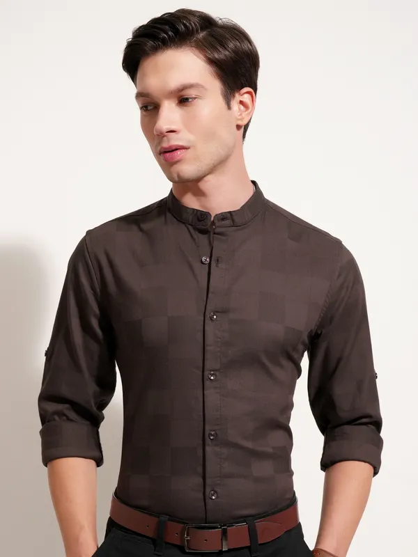 Highlander Men Brown Solid Relaxed Fit Casual Shirt