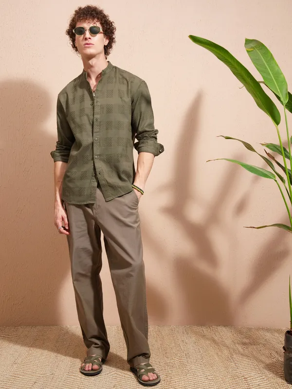 Highlander Men Olive Self Design Relaxed Fit Casual Shirt