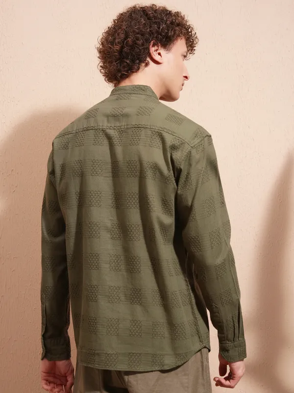 Highlander Men Olive Self Design Relaxed Fit Casual Shirt