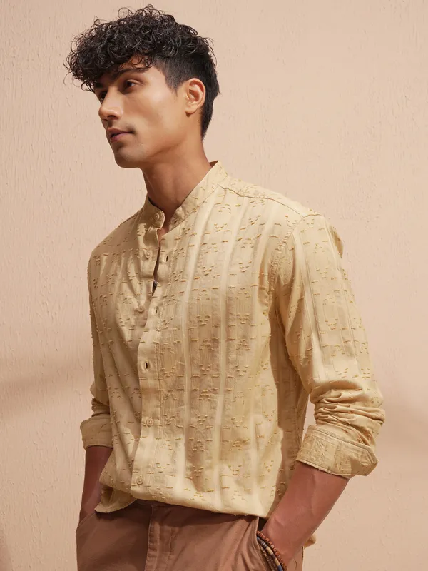 Highlander Men Gold Self Design Relaxed Fit Casual Shirt